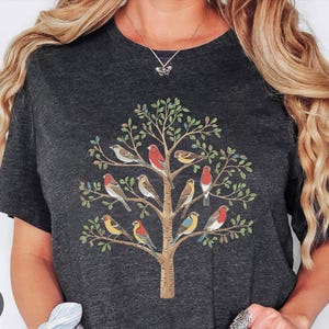 Bird Gift, Bird Shirt, Bird Watching Gift, Birdwatcher Shirt,Bird Lover Shirt,Bird Nerd Shirt ,Gift for Bird Lover,Bird Species,Vintage Bird
