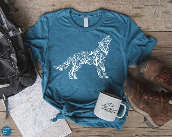 Wolf Shirt, Howling Wolf, Floral Wolf, Wolf Lover Gift, Animal Lover Shirt, Dog Lover Shirt, Wolf Girl, Wolves Gifts, Wildlife Animals Tee