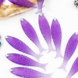 Ice Purple Fish Charm – 48mm Fisherman Aesthetic Resin Charm in Transparent Purple, 1 Pendant, German Resin, Sardine Girl Jewelry