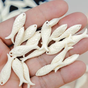 Ivory White Fish Charm, 27mm Realistic Resin Fish Pendant, 1 Pendant, Summer Jewelry, German Resin, Fisherman Aesthetic, Sardine Girl