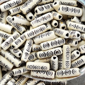 Third Eye, White Carved Bone Beads, 8x24mm, 10 beads / Beads for Malas, Macrame, Yoga Jewelry, Bohemian and Tribal, Jewelry Supply