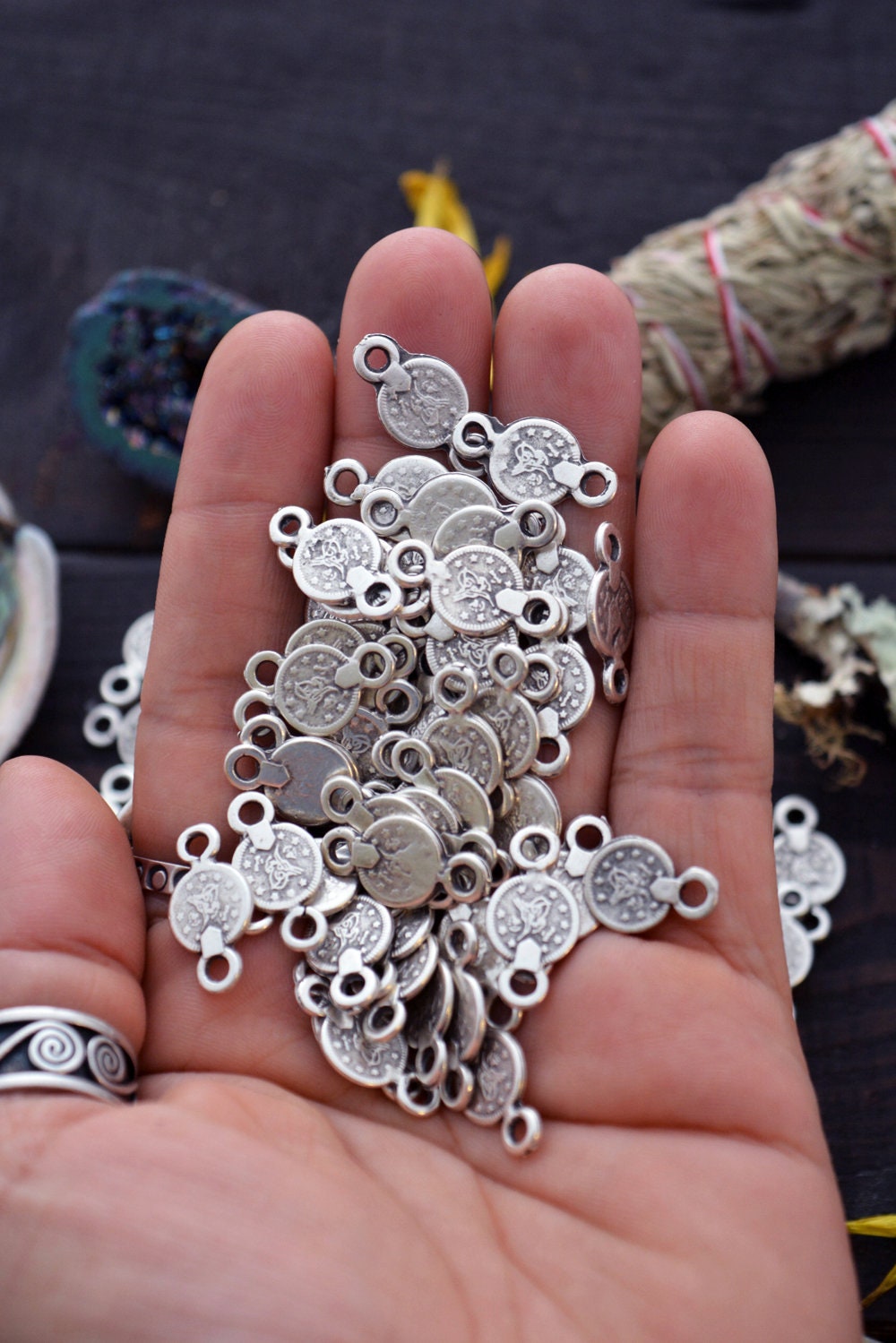 2pcs Dog 2018 Year Good Luck Coin Tag Pendants Charms Bohemian Metal Findings... 2pcs Dog 2018 Year Good Luck Coin Tag Pendants Charms Bohemian Metal Findings...