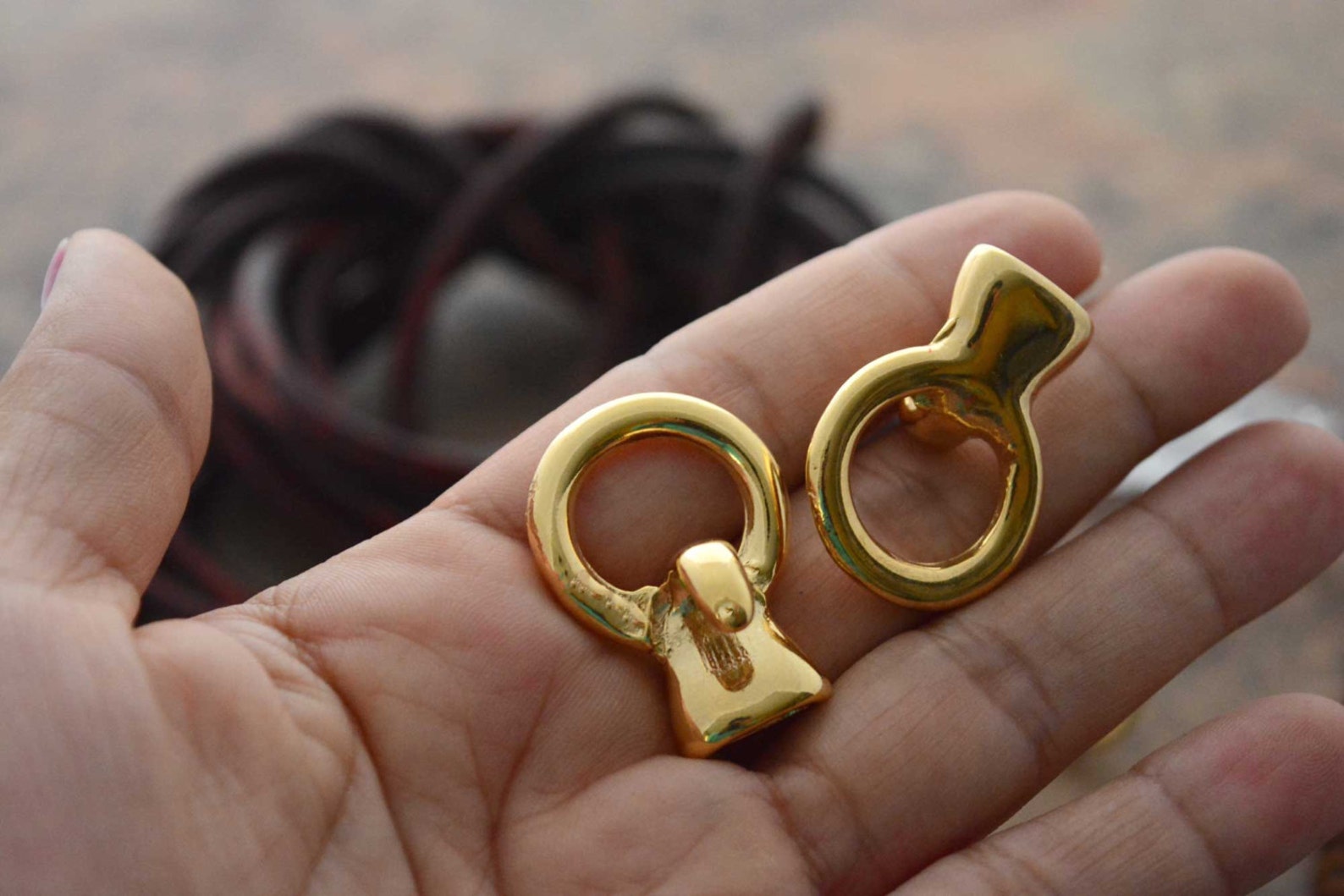 Shiny Gold: Hook and Loop Clasp, Hook Leather Clasp, 24x10mm, 1 Clasp ...