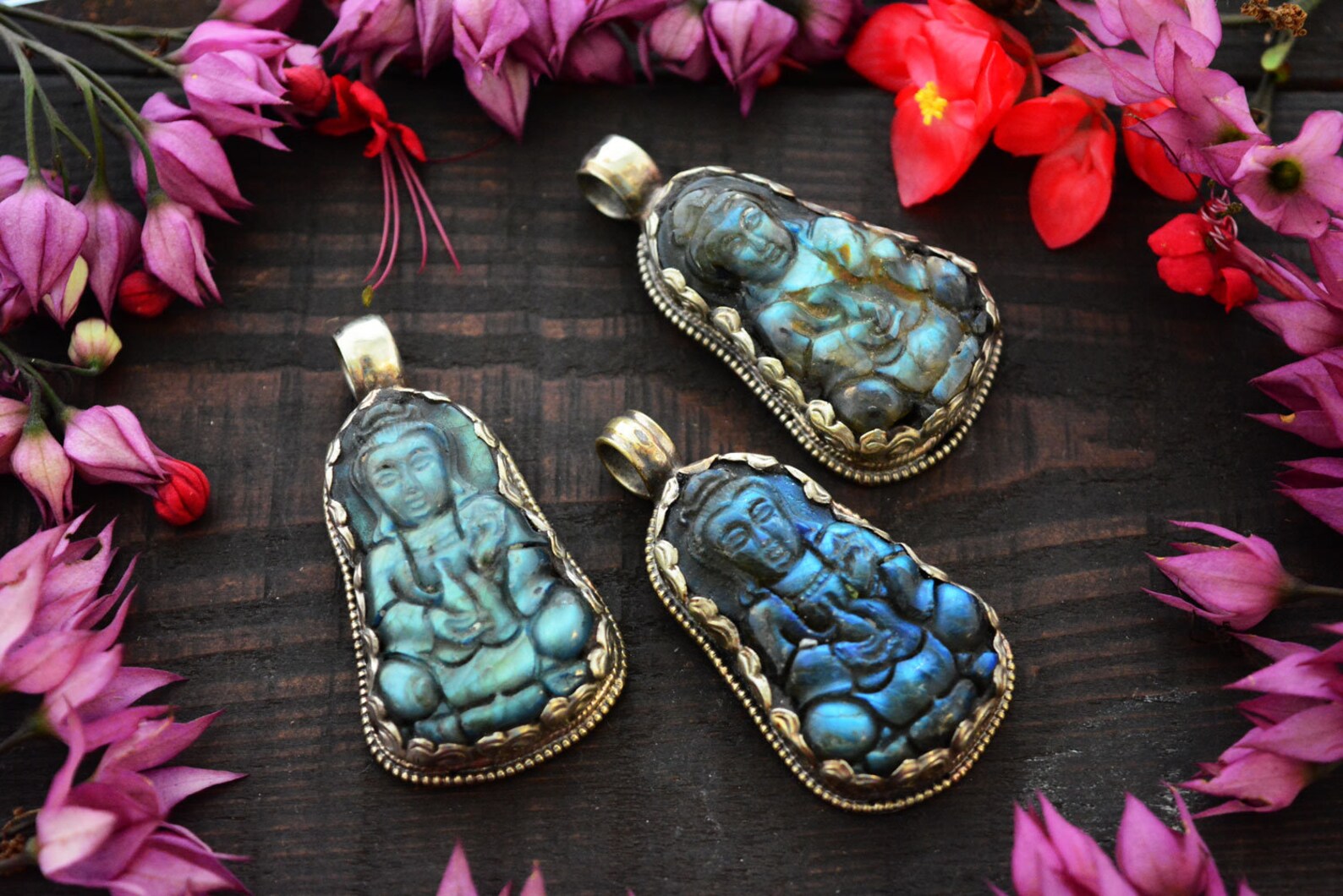 Artisan Silver by Samuel B. 30x22mm Carved Labradorite Buddha Head Pendant main image 0