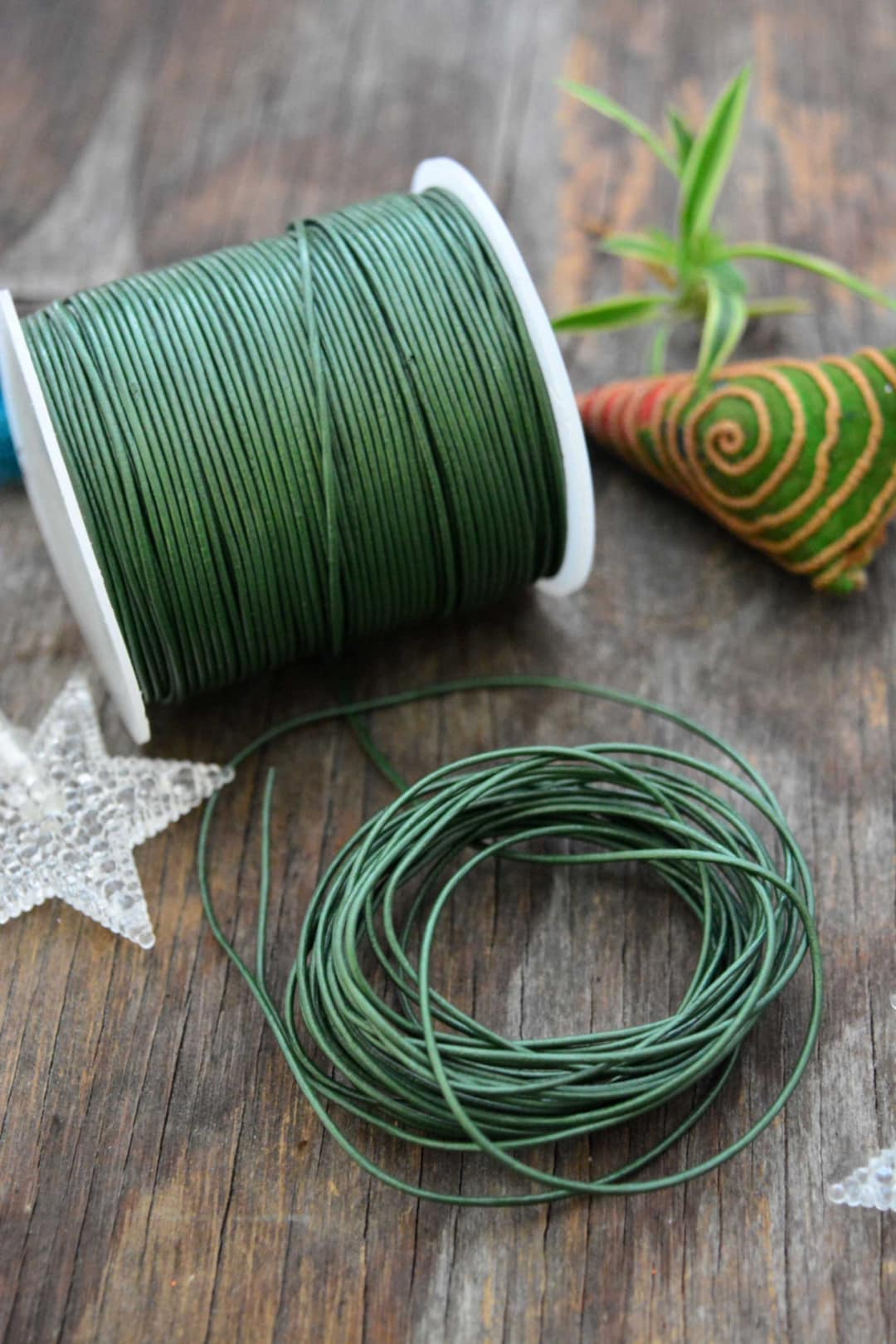 Emerald Green: 1mm Round Leather Cord Genuine Round Leather - Etsy