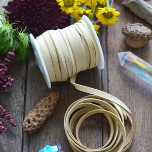 Light Tan: 5mm Deer Suede Lace, Leather Strap for Jewelry & Crafts, 5 Feet or Full Spool