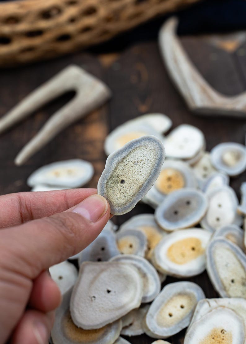 Rustic Natural Deer Antler Button – 1 button, 1-3 plus inches | One-of-a-Kind Antler Button, Naturally Shed Antler Toggle, Natural Buttons for Knitting