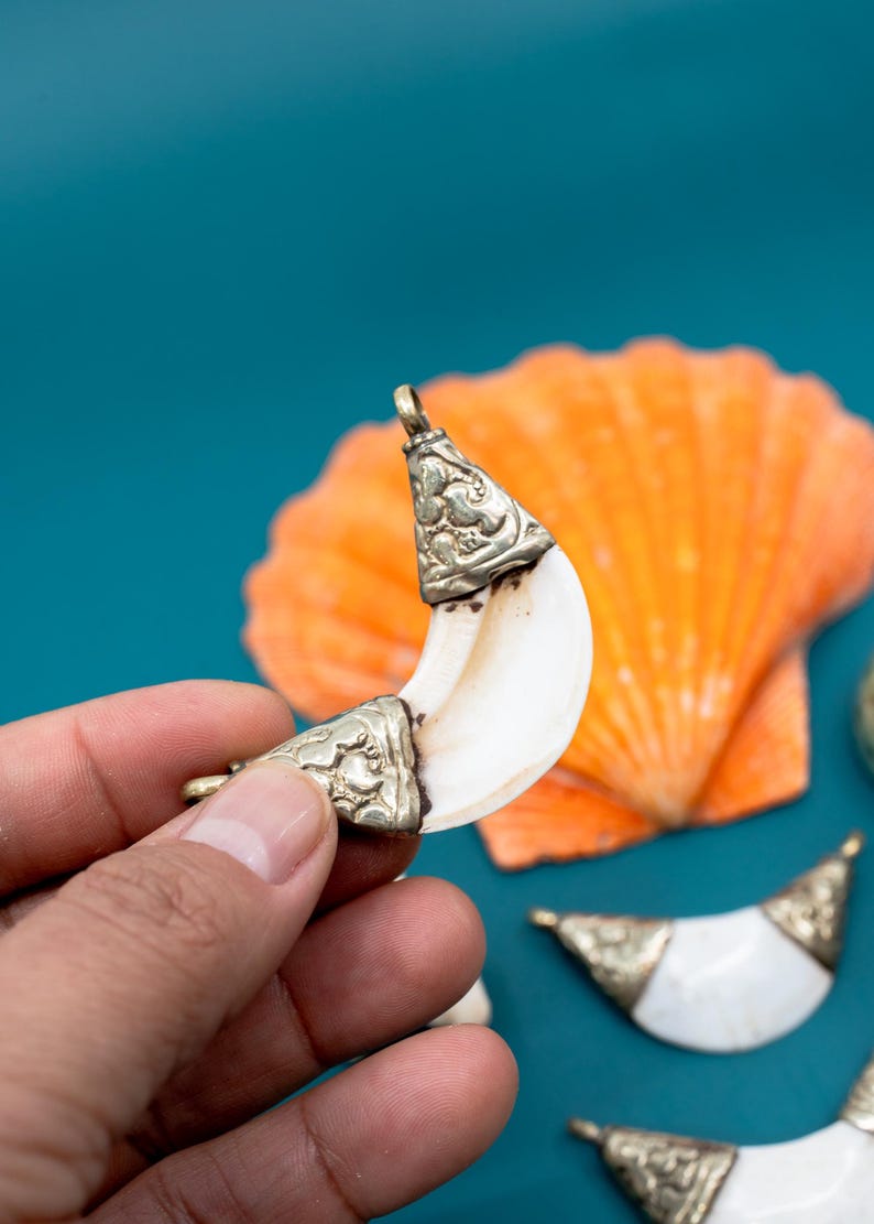 Cream Conch Shell Tibetan Crescent Moon Conch Shell Pendant – Handmade in Nepal, Natural ...