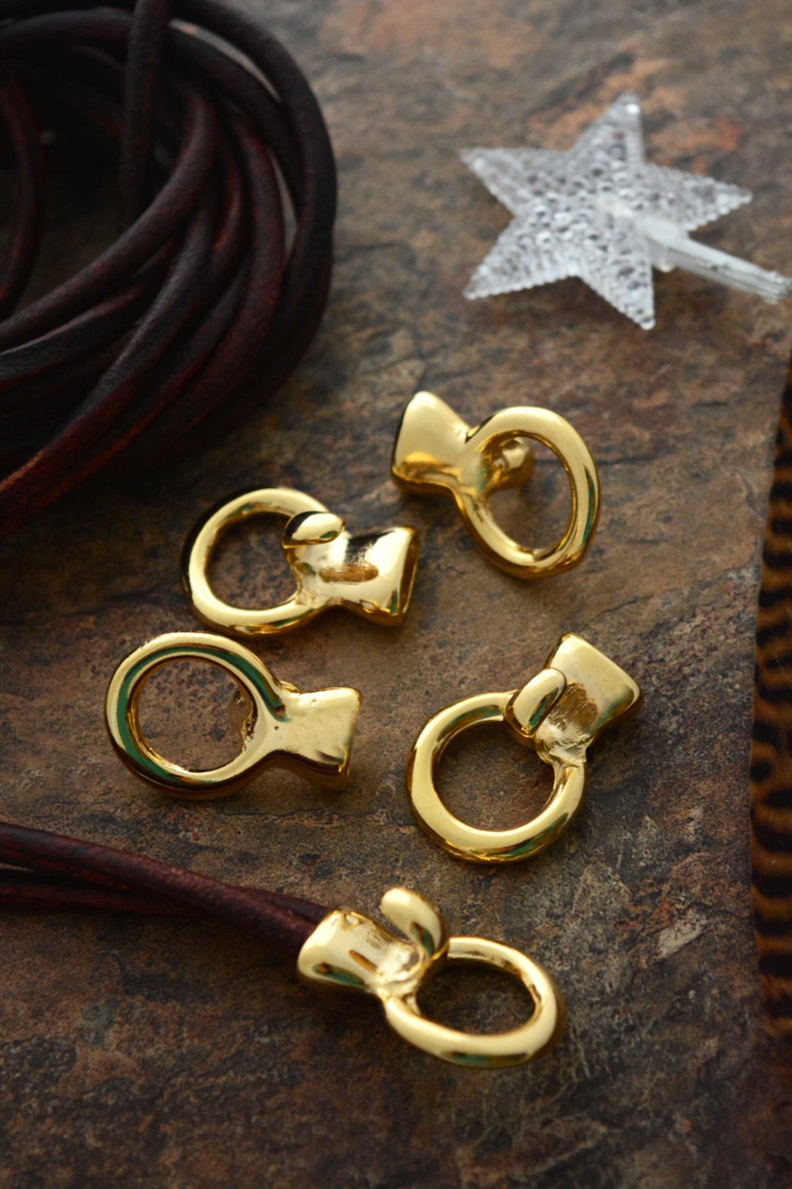 Shiny Gold: Hook and Loop Clasp, Hook Leather Clasp, 24x10mm, 1 Clasp ...