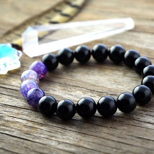 Black Onyx and Purple Crackled Agate Beaded Bracelet / Boho Stacking Bracelet / Unisex Jewelry / Gemstones Bracelet, Shiny Beads / Handmade