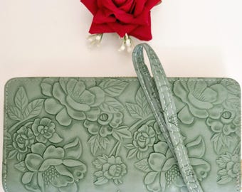 Vintage wallet with floral embossing, faux leather mobile phone clutch wallet for women, wrist strap, zippered pocket