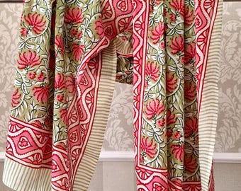 Block print scarf with floral pattern, hand printed scarf made of 100% cotton, versatile as a pareo, sarong, beach towel or stole