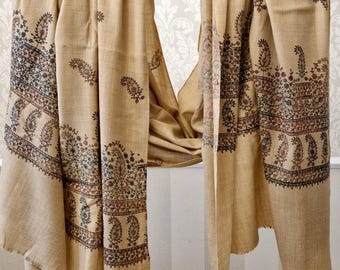 Pashmina Blend Scarf, Fine Scarf, Versatile Scarf 100% Handmade, and Indispensable for Fashion Lovers