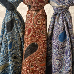 Scarves with paisley patterns, fine pashmina art scarf, soft scarf for women, stole with fringes