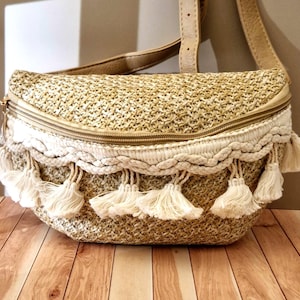 Crossbody fanny pack, belt bag, rattan bag with macrame, vintage-style hip bag, lightweight trendy crossbody bag in boho style