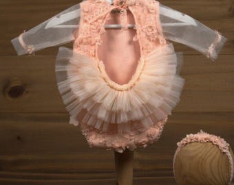 Peach Floral Lace Baby Romper Set: Newborn Outfit with Headband