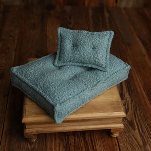 Boucle Newborn Posing Pillow Set – Aqua Green Photography Prop – Floor Baby Bed Cushion – Soft Studio Bedding for Newborn Shoots