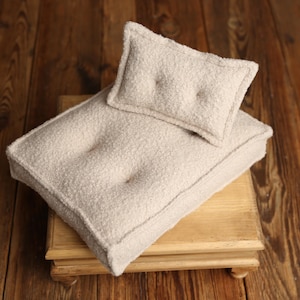 Boucle Newborn Posing Pillow Set – Cream Photography Prop – Floor Baby Bed Cushion – Soft Studio Bedding for Newborn Shoots
