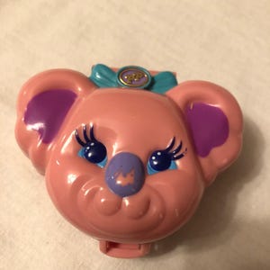 Vintage Polly Pocket Koala Picnic aka Polly&#39;s Cuddly Koala – 1994 Pink Compact Bluebird Toys Pet Parade Collection