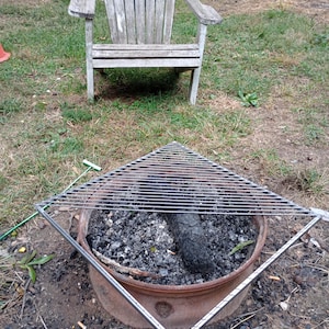 Custom Made Grill Grates W/ Fire Hole Access.. Made To Order In The USA!