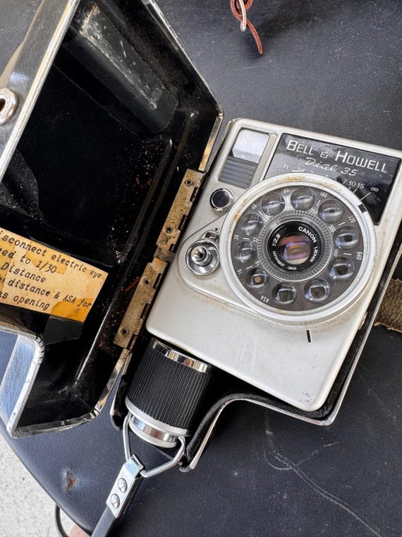カメラ、光学機器 Bell & Howell Dial35 ベル&ハウエル ダイアル35