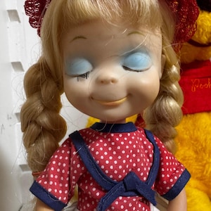 Vintage 1967 Uneeda Doll Little Sophisticates Rosanna Japan blonde Baby Doll