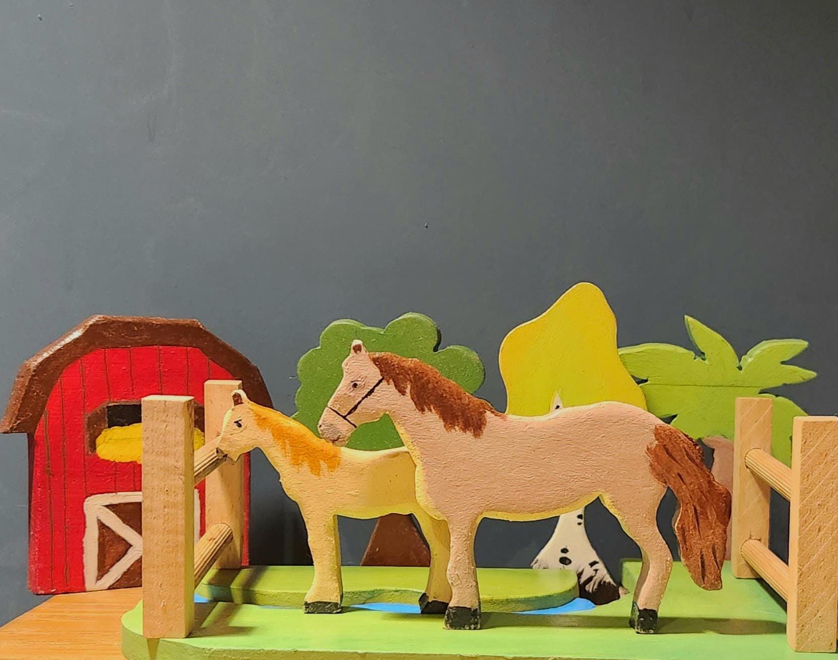 ミニチュア木馬*antique 安直 wooden horse*