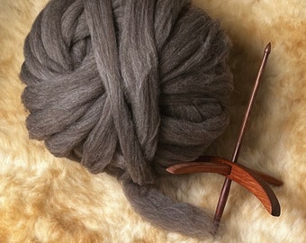 Merino Combed Top. "Stormy".  Next to the skin soft.  (4 OZ.)  Professionally Processed at Zeilinger Wool Co.