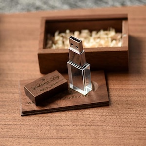 Engraved Custom Wooden USB for Photos, Personalised Unique Wedding Photography Gift, 32GB 64GB 128GB 3.0