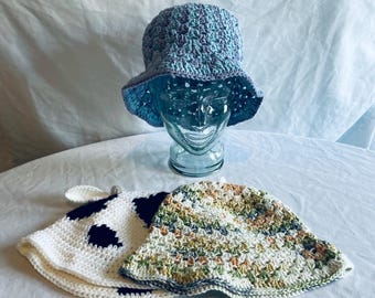 Sombrero de pescador hecho a mano en crochet