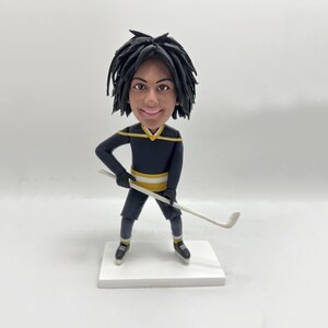 Custom Hockey Player Bobblehead,unique handmade hockey gifts, hockey fan souvenirs gifts,custom hockey bobbleheads birthday gifts,Bobblehead