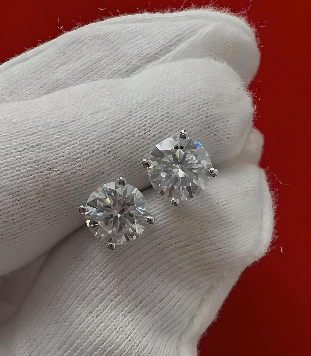 1 Carat Moissanite Rhodium-Plated Stud Earrings main image 1