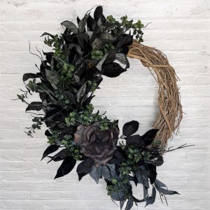 Black Halloween wreath, Gothic glam decor for front door, Black decor, Elegant dark green Halloween decorations, Porch decorations, Fall