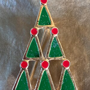 Vintage Christmas Tree Brooch Pin Gold Tone w/ Green & Red Enamel 1.75"