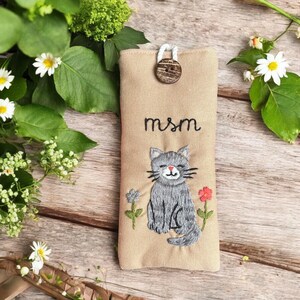 Cat Hand-Embroidered Glasses Case – Handmade Eyeglass Pouch with Cute Kitty Designs – Padded & Shockproof Eyewear Sleeve Gift for Cat Lovers image 12