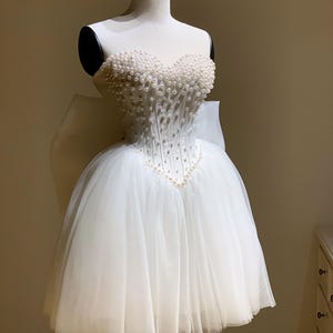 Sweetheart Brautkleid / Hochzeitsfeier Kleid / Mini Brautkleid / Kurzes Brautkleid / Elopement Kleid / Perlen-Hochzeitskleid