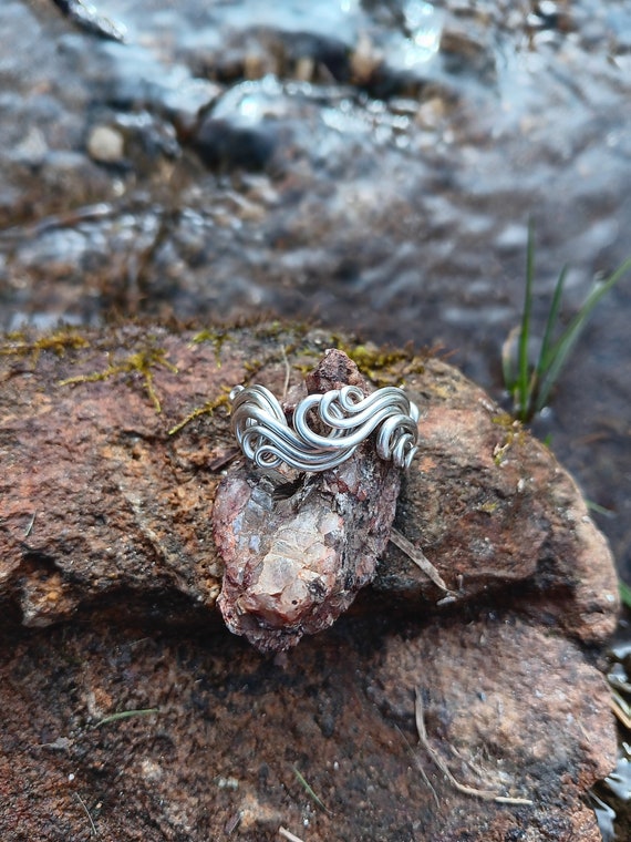 SILVER WAVE RING, Elegant Ocean Design, Ladies Wide