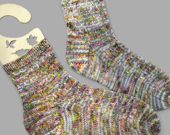 Easy Knit Socks Pattern for Beginners: Unisex Mosaic Stitch (PDF Pattern)