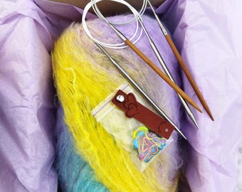 Kit de tejido de bufandas para principiantes: lana, agujas y marcadores de puntos (patrón en PDF)