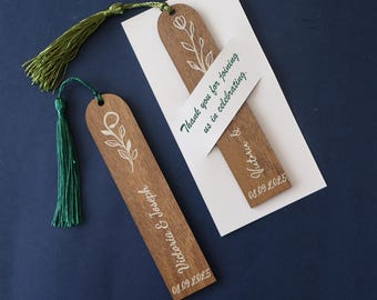 Custom Wooden Place Card Bookmarks, Personalized Wedding Favors  Rustic Bridal Shower Thank You Gift