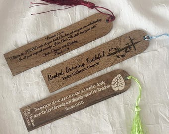 Marcador de Livro de Madeira Personalizado, Lembrancinhas de Casamento (Para Convidados), Um Novo Capítulo Começa, Lembrancinhas para a Festa de Casamento, Marcando a Data do Casamento