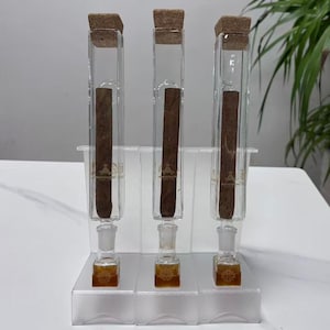 Remojador de puros personalizado de tres tubos: infusionado con potenciadores de sabor para diversas bebidas espirituosas como whisky, ron y otros licores.