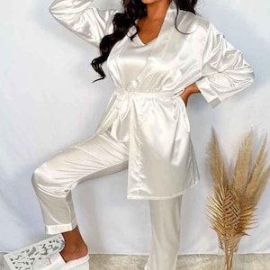 Personalized embroidered bridal three-piece satin bathrobe pajama set