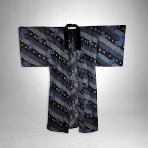 Vintage Japanese Long Juban, Kimono Intérieur Homme, Mythical Lion & Kanji Pattern, Cotton, Made in Japan, MNJ2123A
