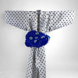 Kids Vintage Japanese Yukata, Yukata Japonaise Vintage Enfant, Indigo Check Pattern, Obi Bleu, Made in Japan, CYB2043-A