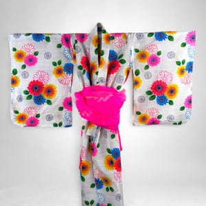 Kids Vintage Japanese Yukata, Yukata Japonaise Vintage Enfant, Multicolor Floral Print, Pink Obi, Made in Japan, CYG2069-A