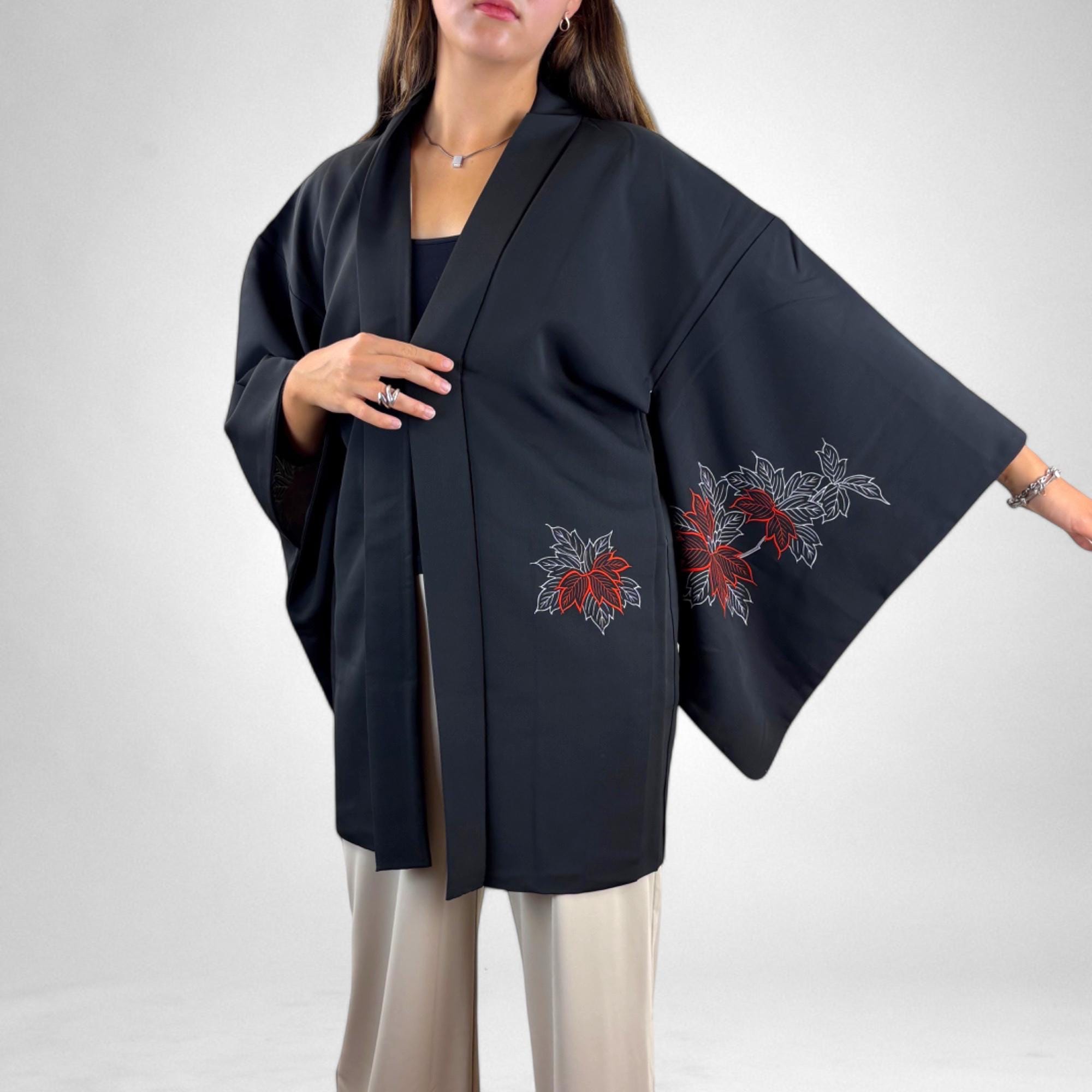 Japanese Vintage Haori Black Kimono 正絹 Vintage Japanese Kimono Haori Jacket Silk Black Sakura