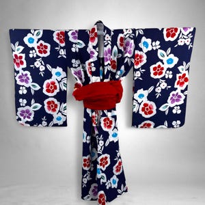 Kids Vintage Japanese Yukata, Yukata Japonaise Vintage Enfant, Bold Floral Print, Red Obi, Made in Japan, CYG2055-A
