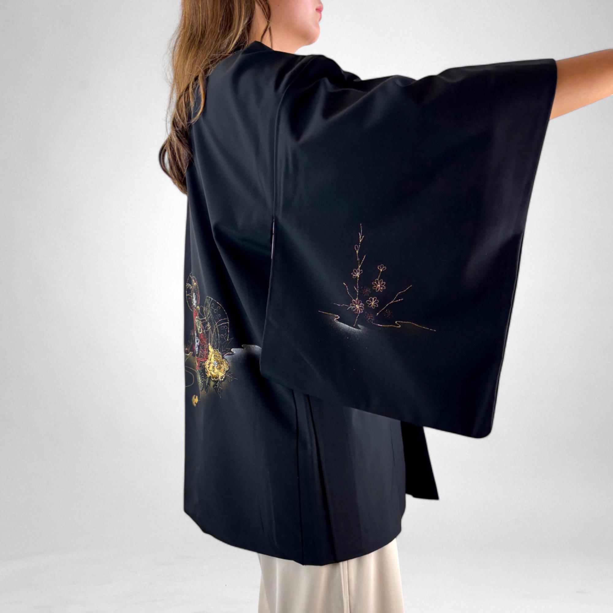 Japanese Vintage Haori Black Kimono 正絹 il_fullxfull.5159966440_dtkp.jpg