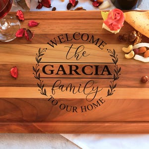 Custom Engraved Cutting Board for New Couples, Engraved Family Name Cutting Board, Charcuterie Board, Elegant Personalized Cutting Board